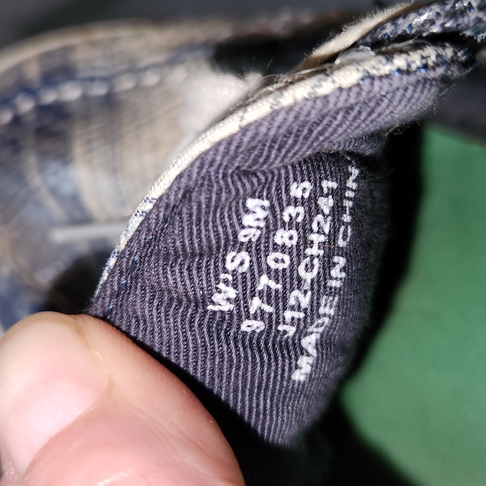 Sperry - Picture 4 of 5